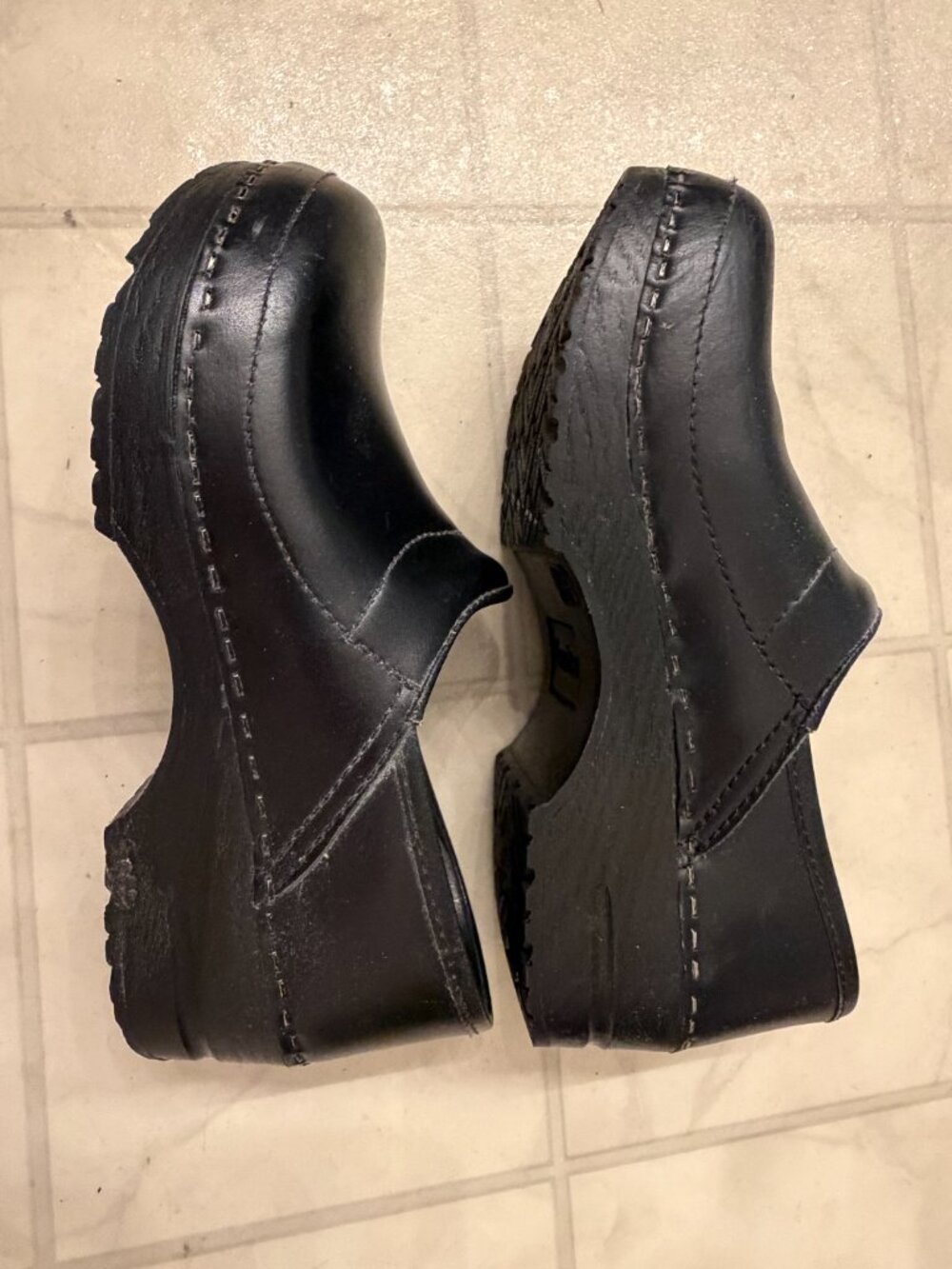 Sanita Clogs